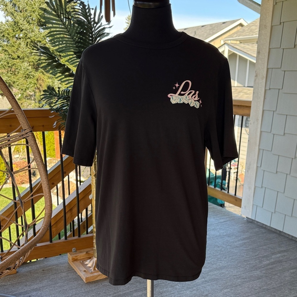 Lululemon | Organic Cotton Classic Fit T-Shirt: 
LAS VEGAS 🎲🎲